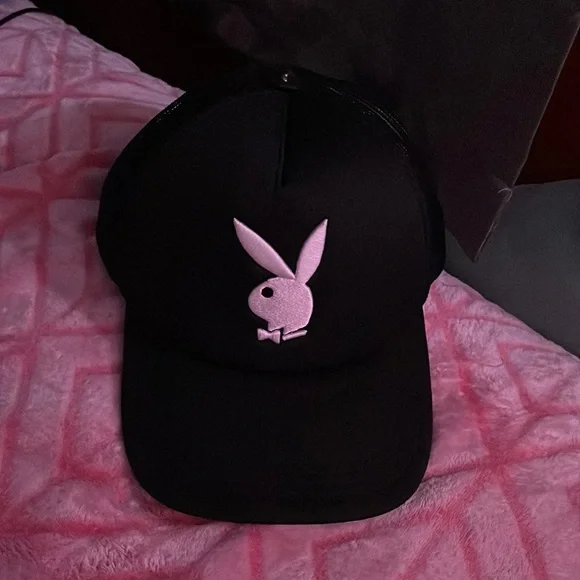 PLAYBOY - Picture 1 of 1